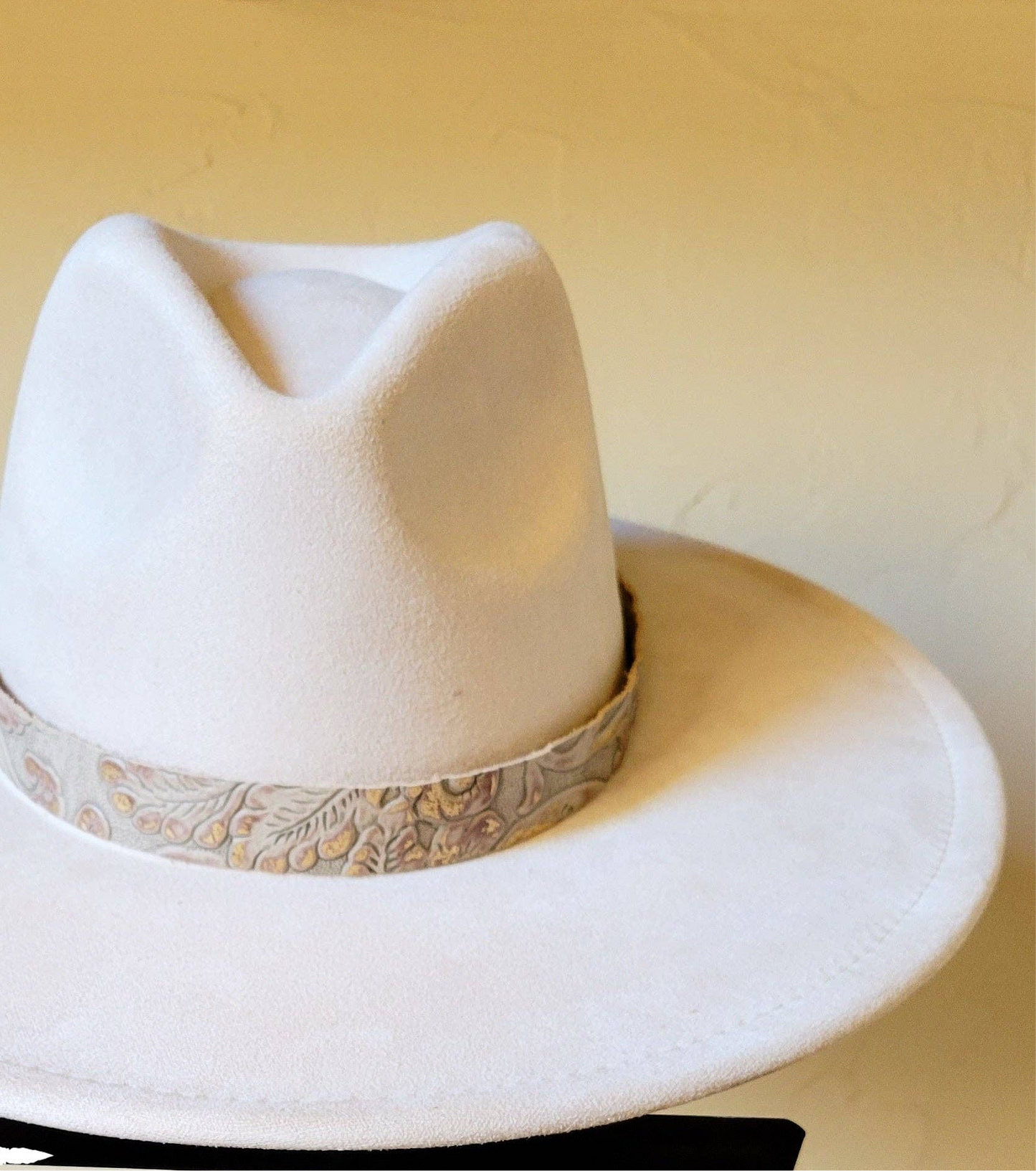 Gilded Cowboy Leather Hat Band